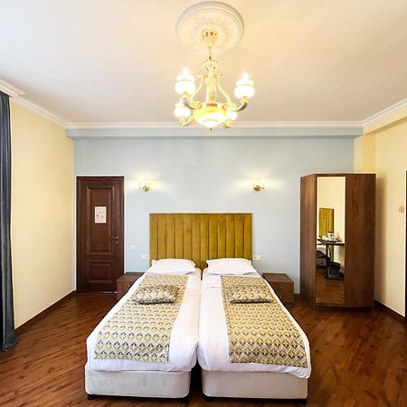 Phazisi Hotel Tbiliszi Kültér fotó