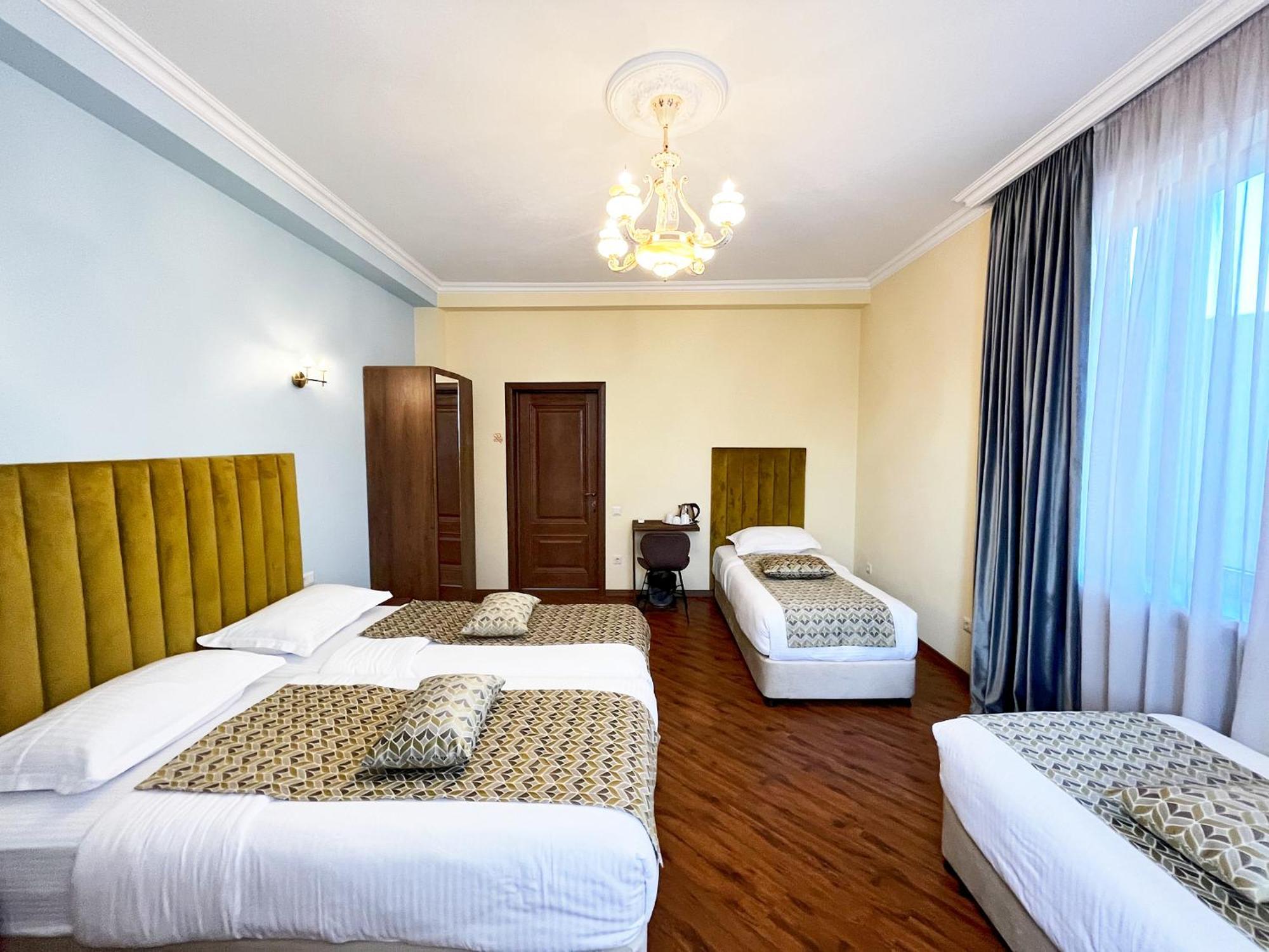 Phazisi Hotel Tbiliszi Kültér fotó